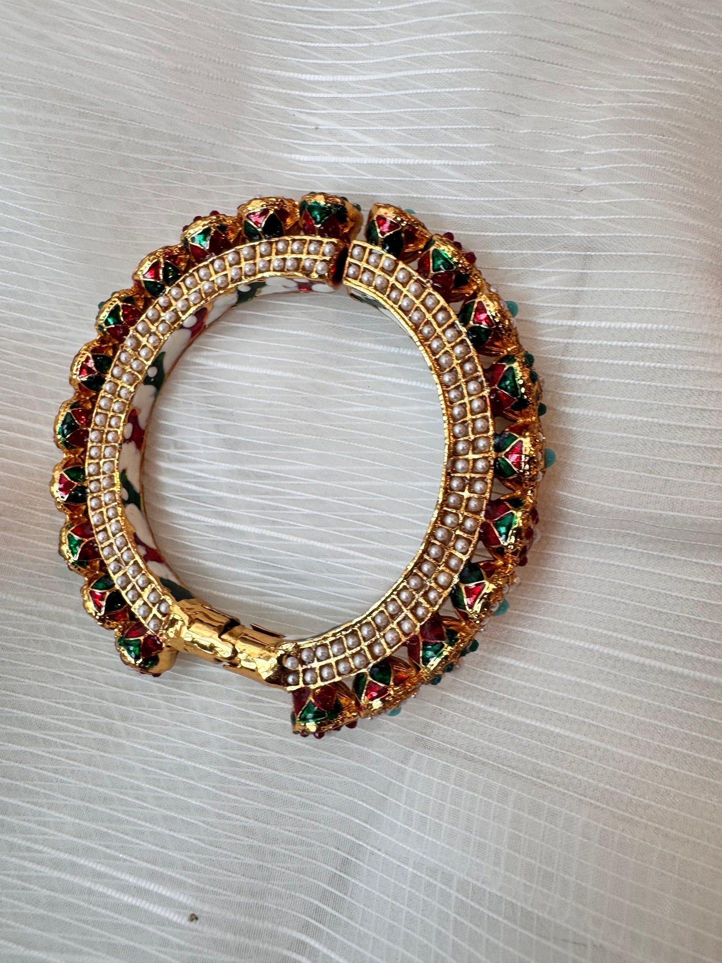Rent Bonsho Crown Bracelet - Couture Encore