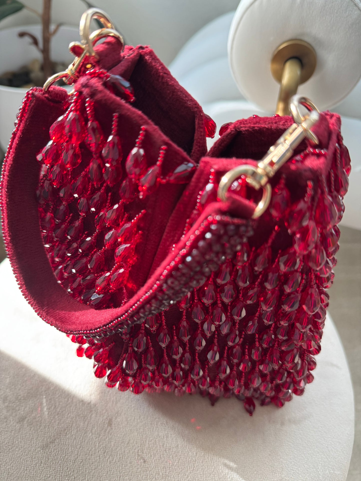 Rent Red Stonework Triangle Collapsible Bag