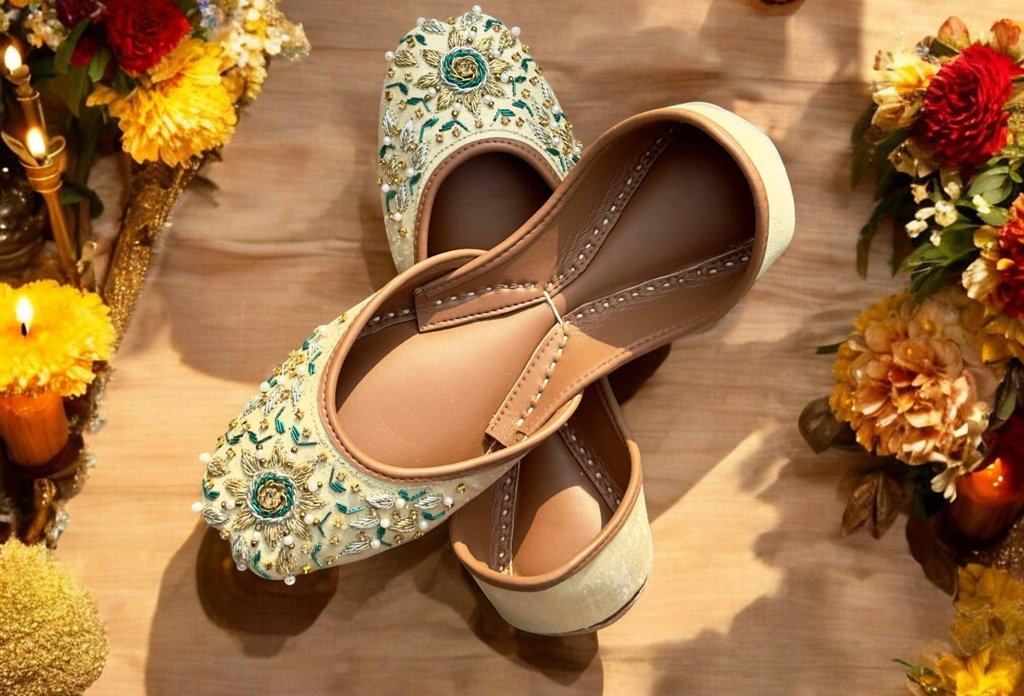 Qila - Beige Jutti