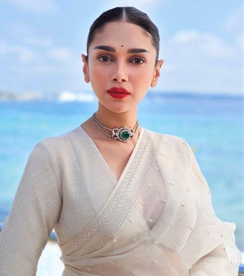 Sabyasachi Embroidered Ivory Organza Saree Set - Couture Encore