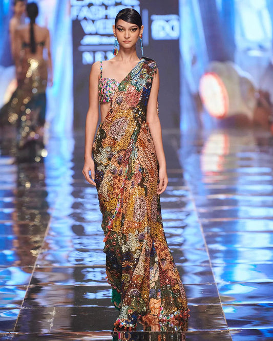 Rent Aisha Rao Georgette Embroidered Pre draped Saree Set - Couture Encore