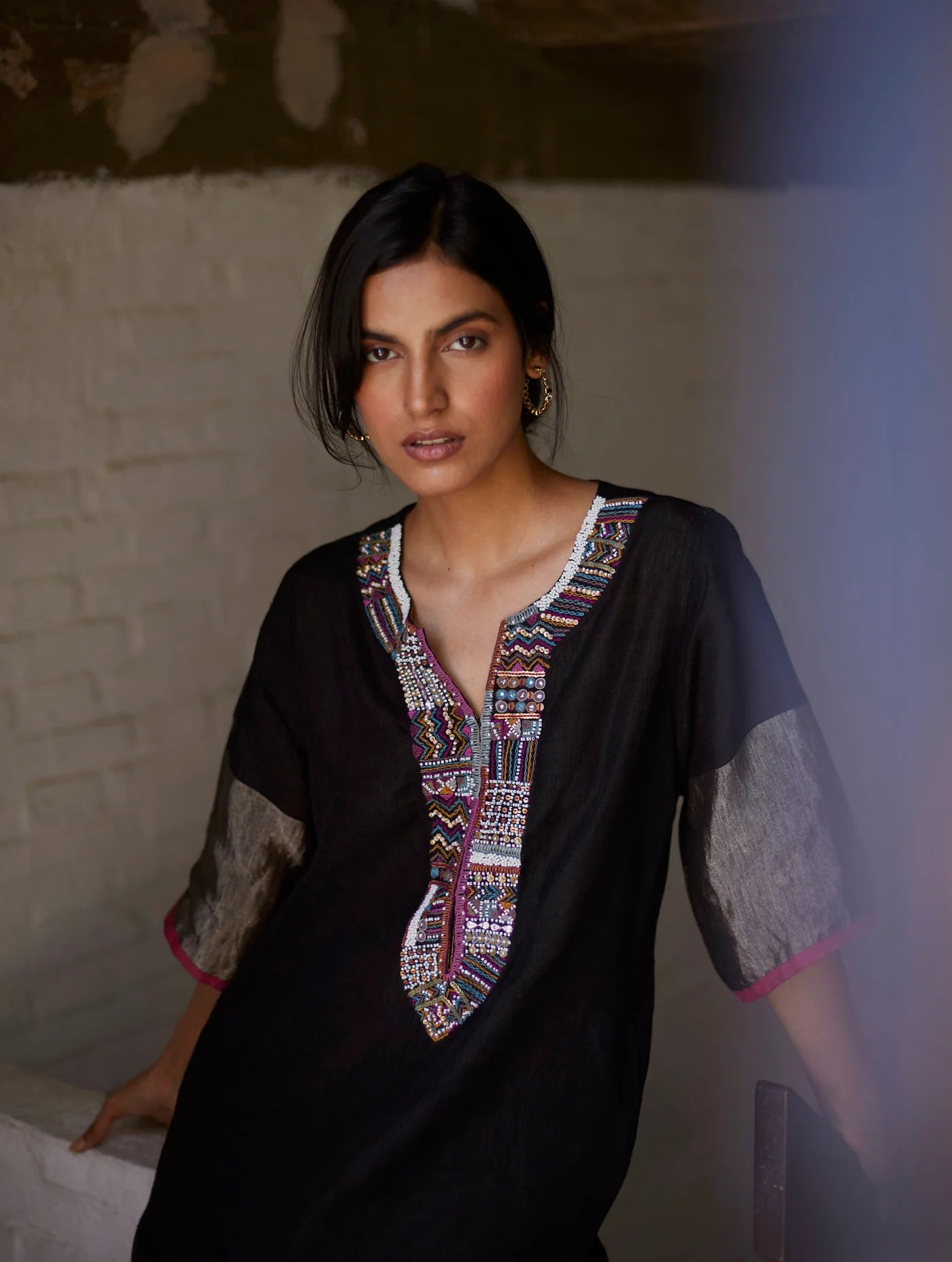 Mato Hand-Embroidered Kurta - Rent