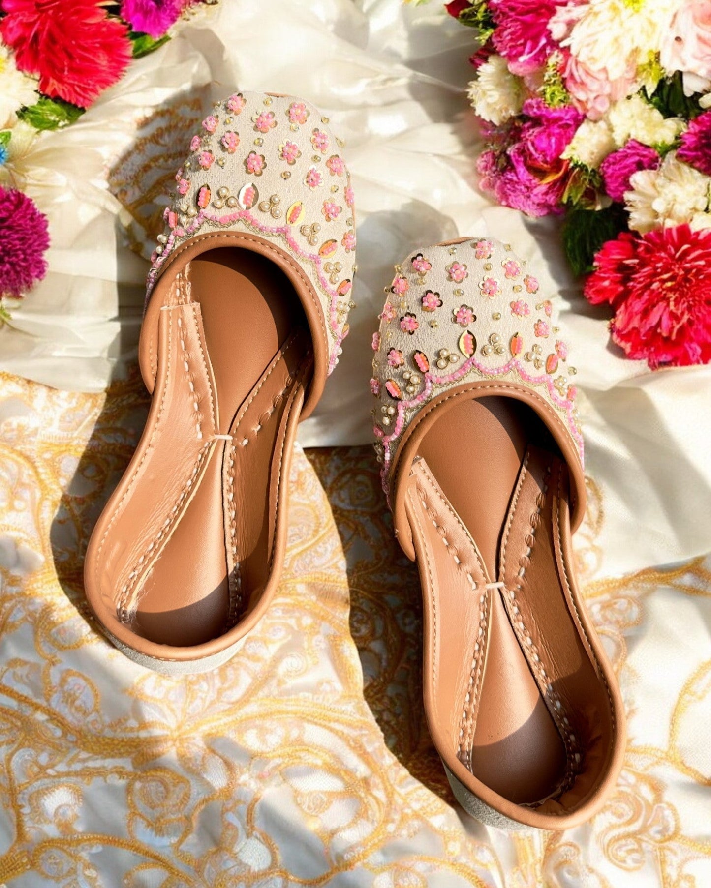 Baithak - Ivory Jutti