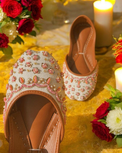 Baithak - Ivory Jutti