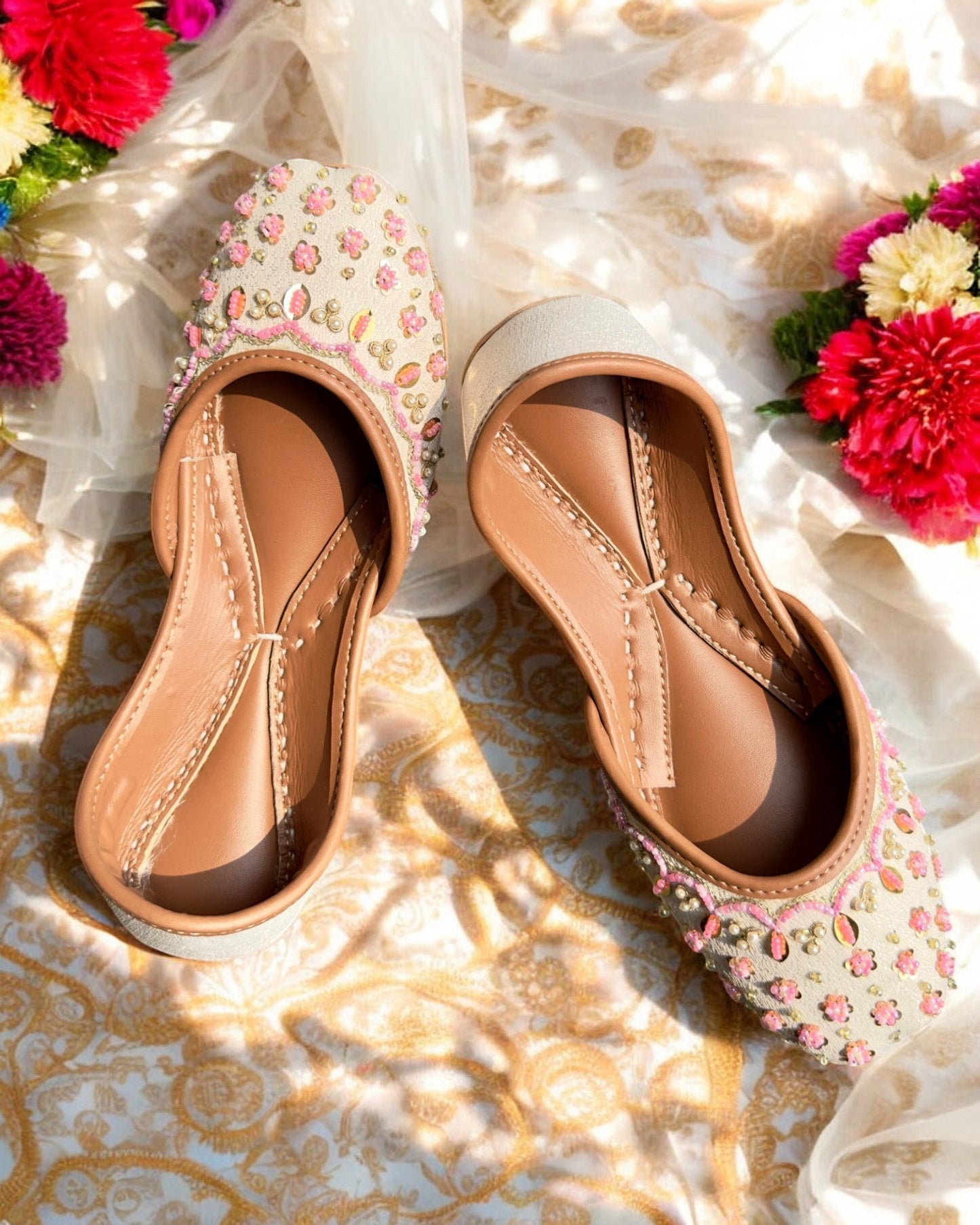 Baithak - Ivory Jutti