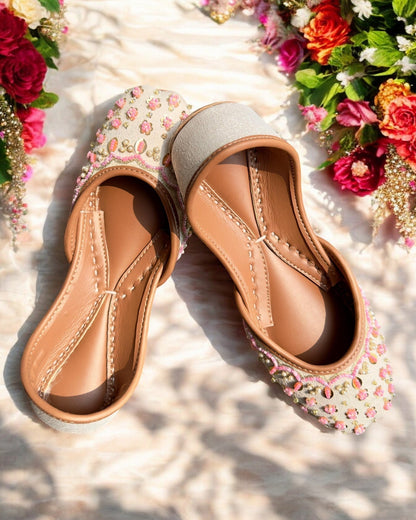Baithak - Ivory Jutti