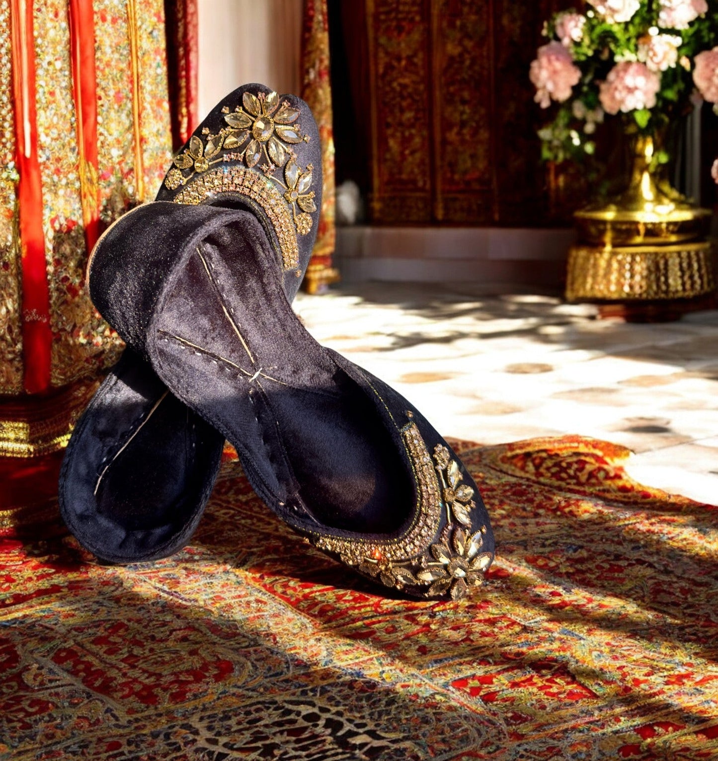 Maharani - Black Jutti