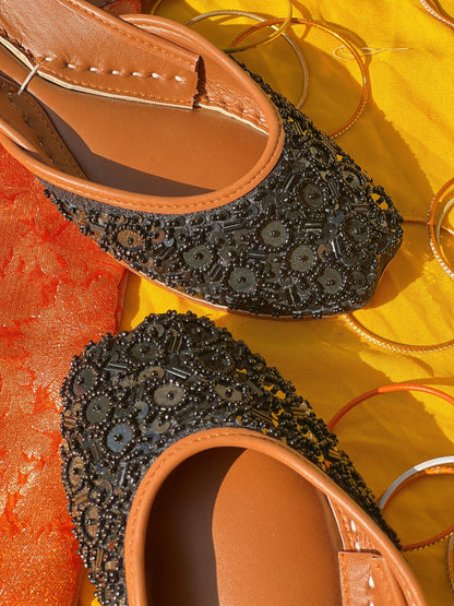 Jhalak - Black Jutti