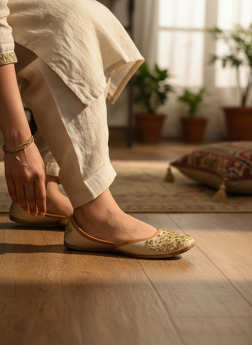 Disha - Beige Jutti
