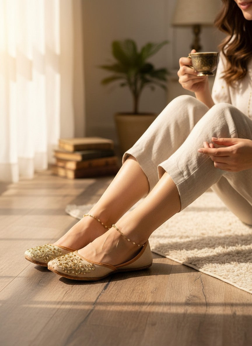 Disha - Beige Jutti