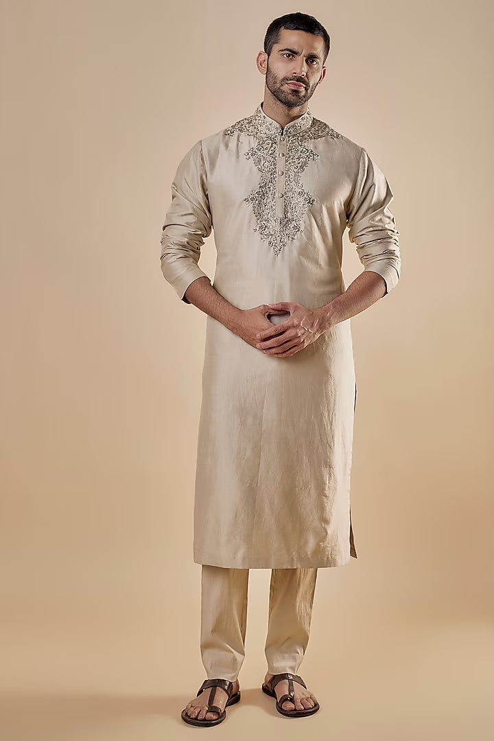 jayanti-reddy-men-beige-silk-embroidered-kurta-set