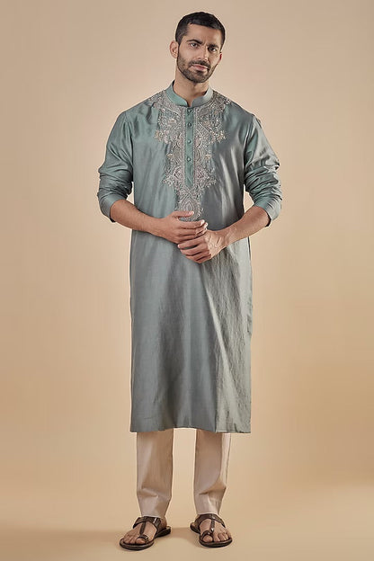 jayanti-reddy-men-grey-silk-embroidered-kurta-set